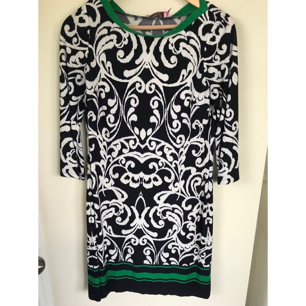 Women’s blue and white patterned long sleeve dress